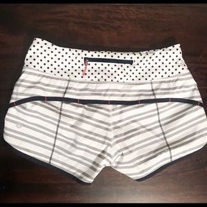 Lululemon Speed Shorts White with Stripes